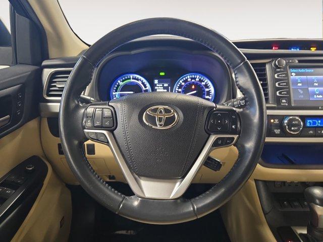 used 2019 Toyota Highlander Hybrid car, priced at $34,000