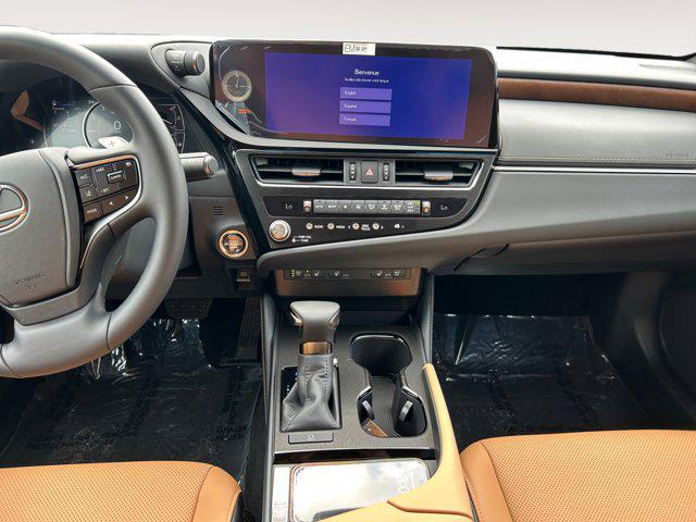 new 2025 Lexus ES 350 car, priced at $51,554