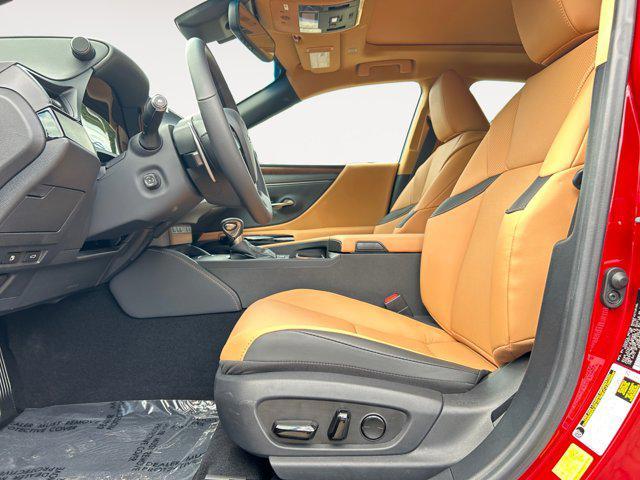 new 2025 Lexus ES 350 car, priced at $51,554