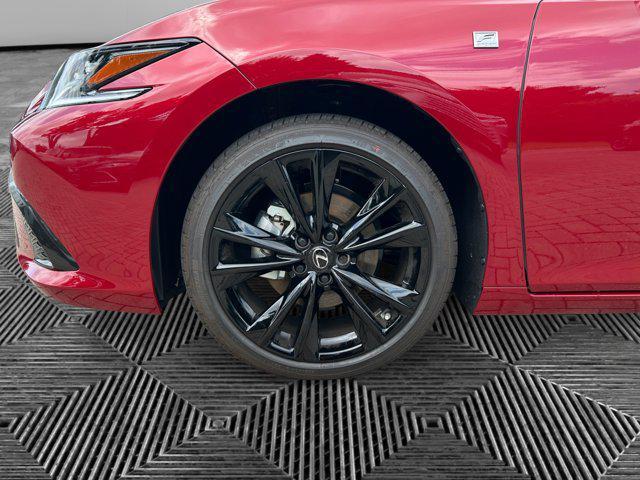 new 2025 Lexus ES 350 car, priced at $51,554