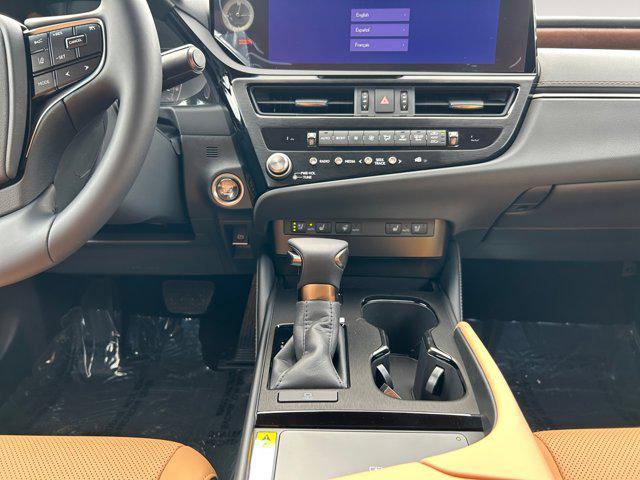 new 2025 Lexus ES 350 car, priced at $51,554