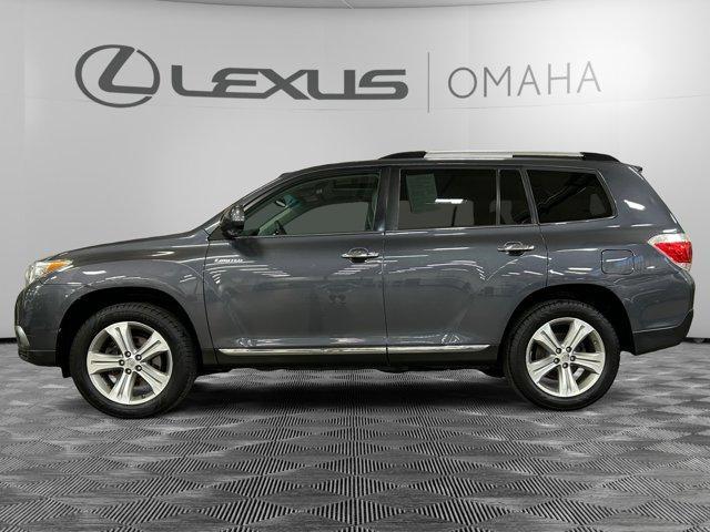 used 2012 Toyota Highlander car, priced at $14,000