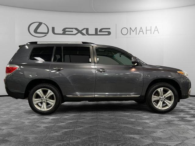 used 2012 Toyota Highlander car, priced at $14,000