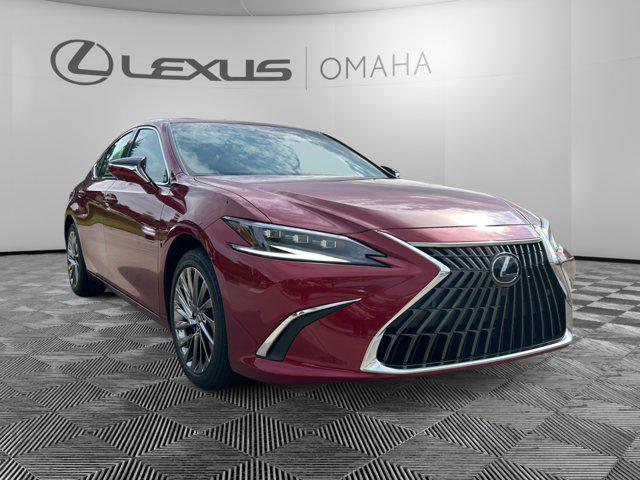 new 2025 Lexus ES 300h car, priced at $54,305