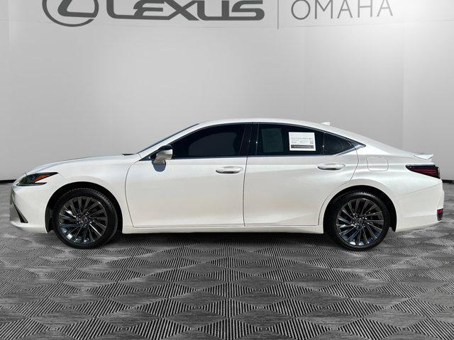 used 2024 Lexus ES 300h car, priced at $45,900