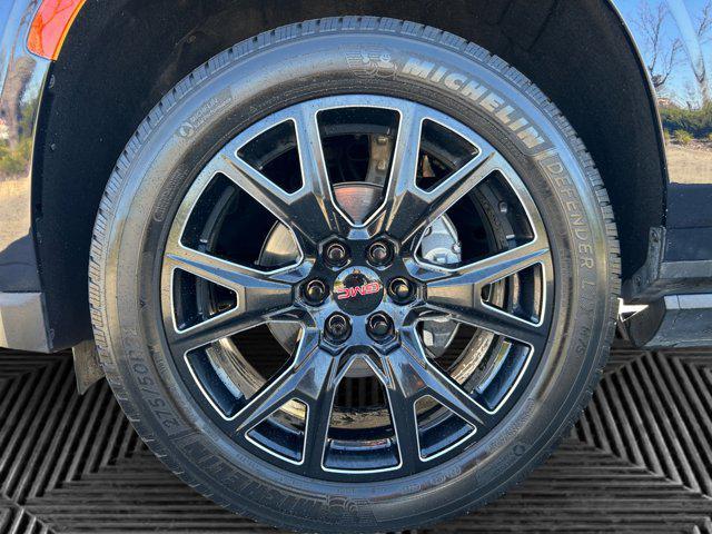 used 2021 GMC Yukon XL car, priced at $52,900