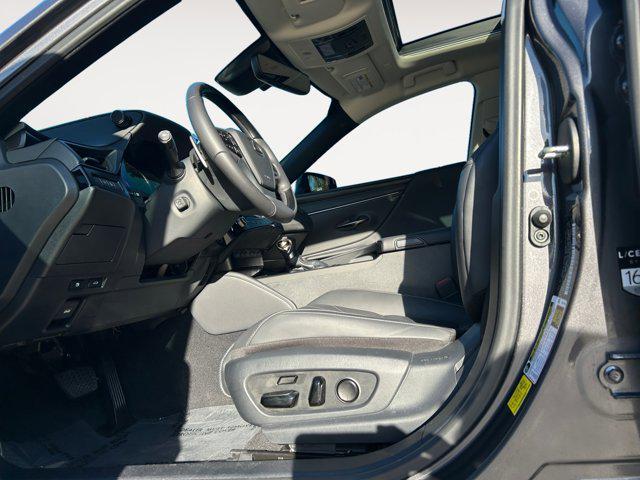 used 2023 Lexus ES 350 car, priced at $46,000