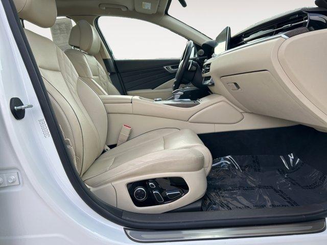 used 2019 Kia K900 car, priced at $25,500