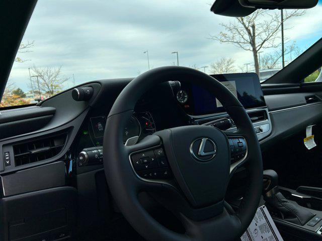 new 2025 Lexus ES 300h car, priced at $50,009