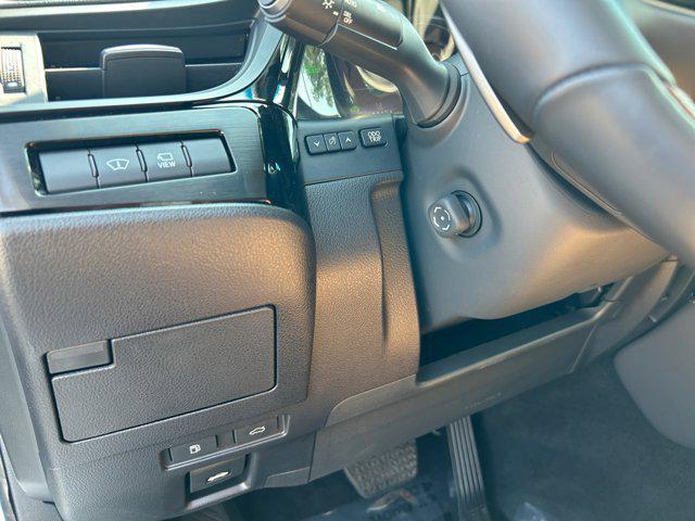 used 2024 Lexus ES 300h car, priced at $47,900