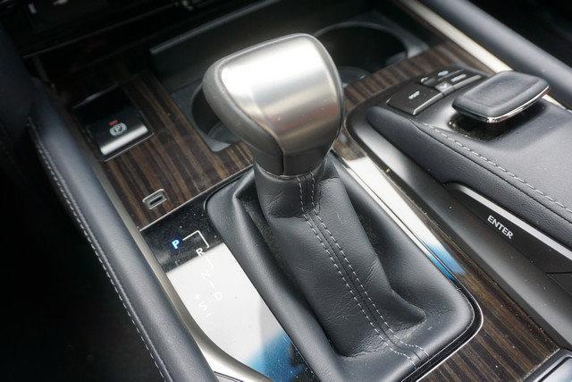 used 2021 Lexus LX 570 car, priced at $72,000