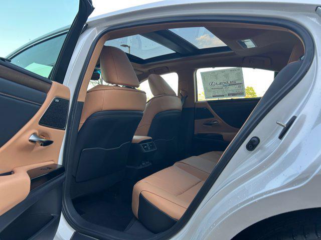 new 2025 Lexus ES 350 car, priced at $53,826