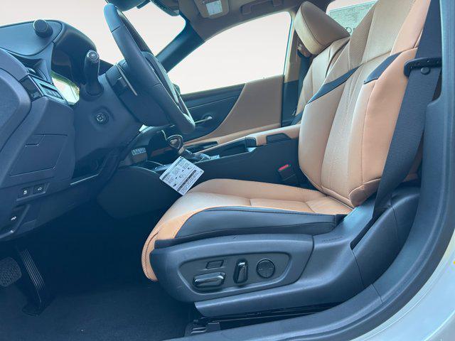 new 2025 Lexus ES 350 car, priced at $53,826