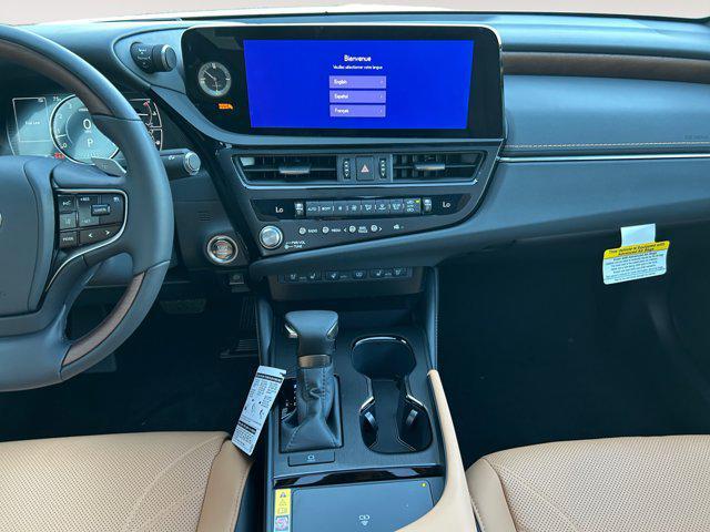 new 2025 Lexus ES 350 car, priced at $53,826