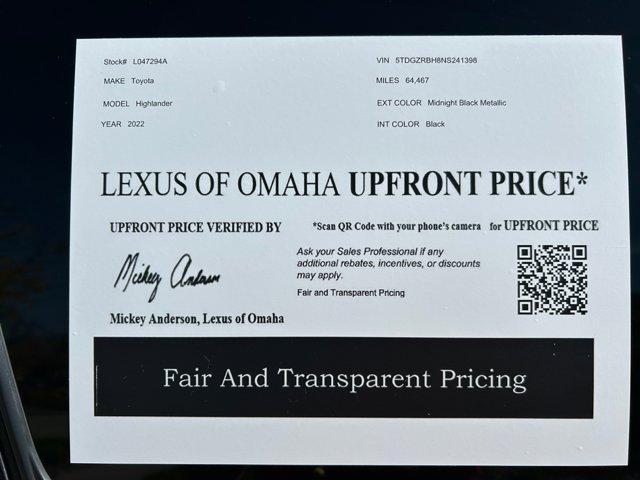 used 2022 Toyota Highlander car, priced at $35,900