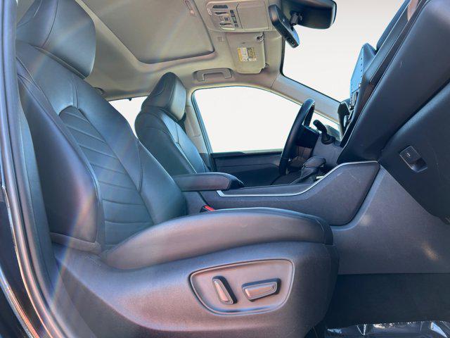 used 2022 Toyota Highlander car, priced at $35,900