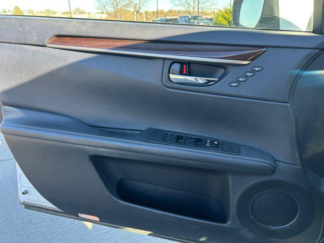 used 2014 Lexus ES 350 car, priced at $18,000