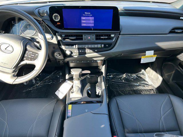 new 2025 Lexus ES 350 car, priced at $53,826