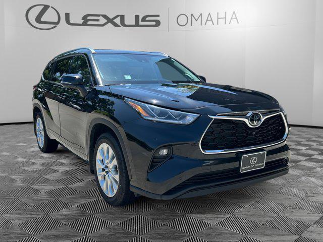 used 2023 Toyota Highlander car, priced at $46,000