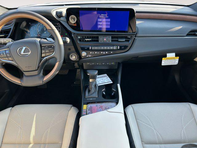new 2025 Lexus ES 350 car, priced at $53,766