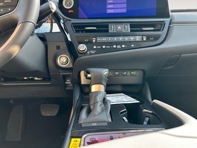new 2025 Lexus ES 350 car, priced at $53,766