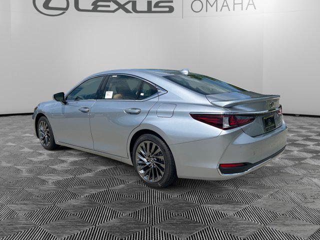 new 2025 Lexus ES 300h car, priced at $54,645