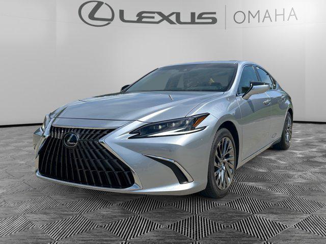 new 2025 Lexus ES 300h car, priced at $54,645