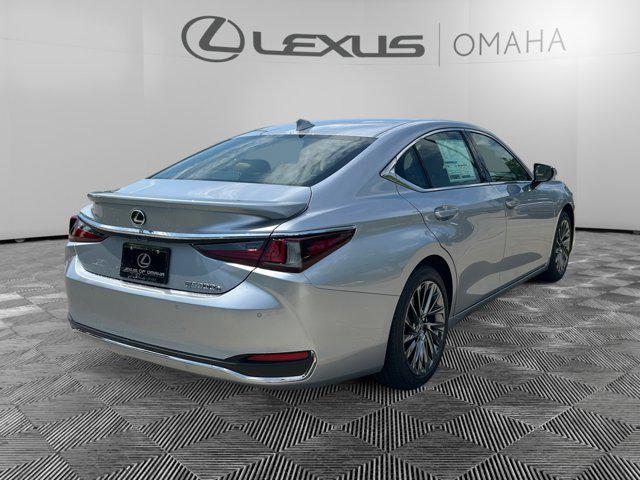 new 2025 Lexus ES 300h car, priced at $54,645