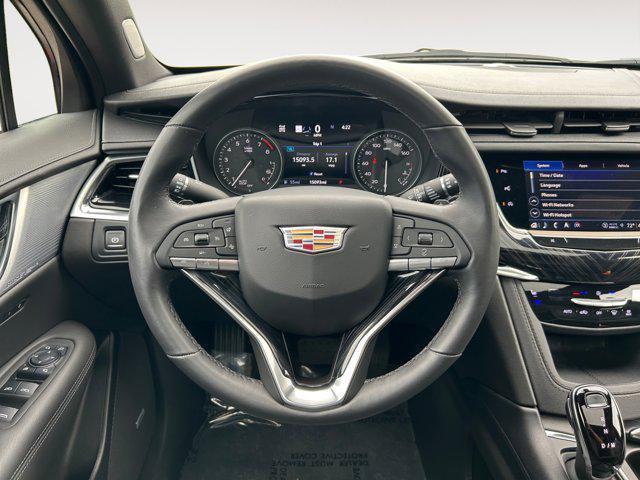 used 2025 Cadillac XT6 car, priced at $56,000