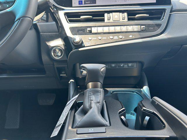 new 2025 Lexus ES 350 car, priced at $53,165