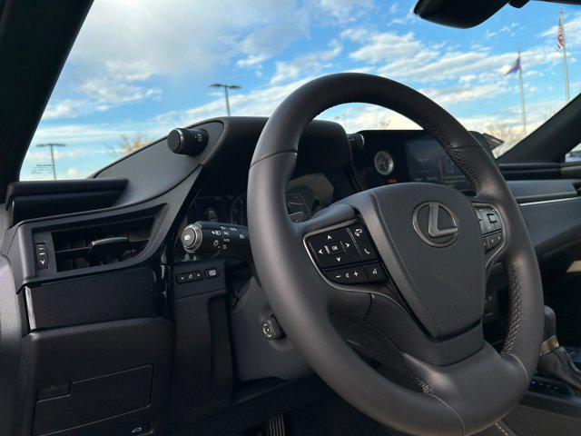 used 2022 Lexus ES 350 car, priced at $31,500
