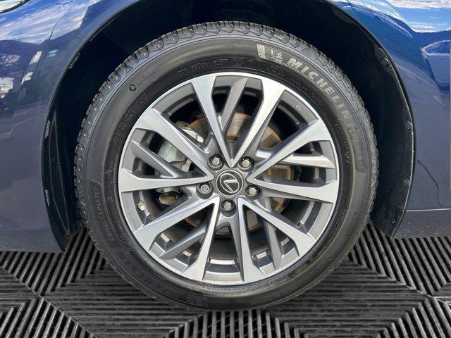 used 2022 Lexus ES 350 car, priced at $31,500