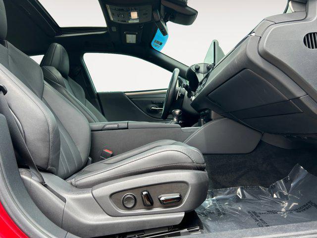used 2022 Lexus ES 350 car, priced at $41,000