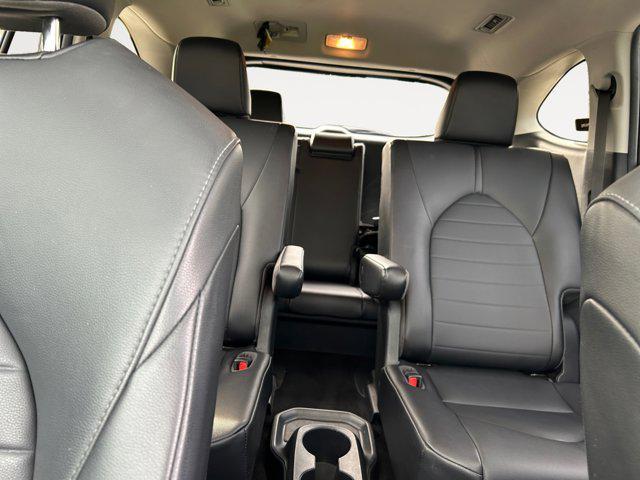 used 2020 Toyota Highlander car, priced at $29,500