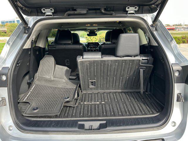 used 2020 Toyota Highlander car, priced at $29,500