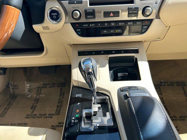 used 2013 Lexus ES 300h car, priced at $15,700