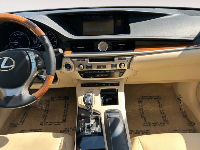 used 2013 Lexus ES 300h car, priced at $15,700