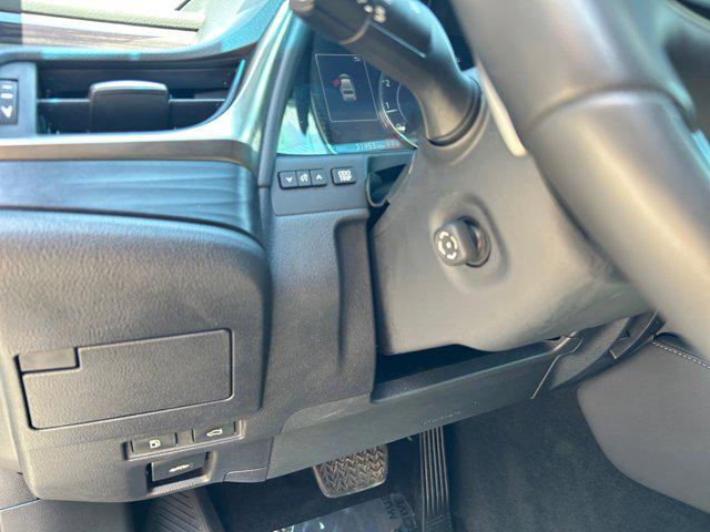 used 2021 Lexus ES 350 car, priced at $35,000