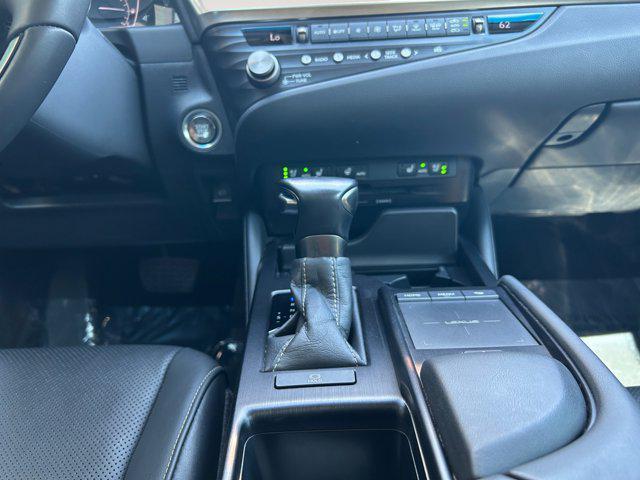 used 2021 Lexus ES 350 car, priced at $35,000
