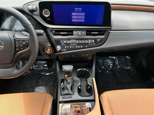 new 2025 Lexus ES 350 car, priced at $48,900