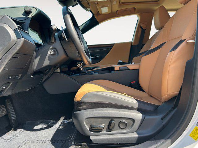 used 2023 Lexus ES 350 car, priced at $38,000