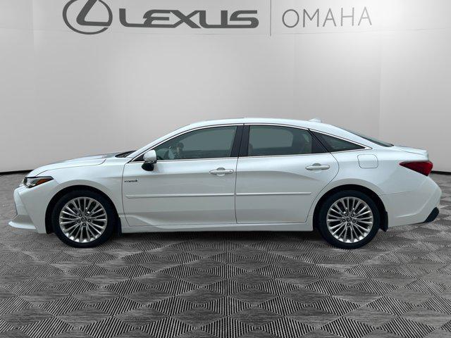 used 2019 Toyota Avalon Hybrid car, priced at $28,000