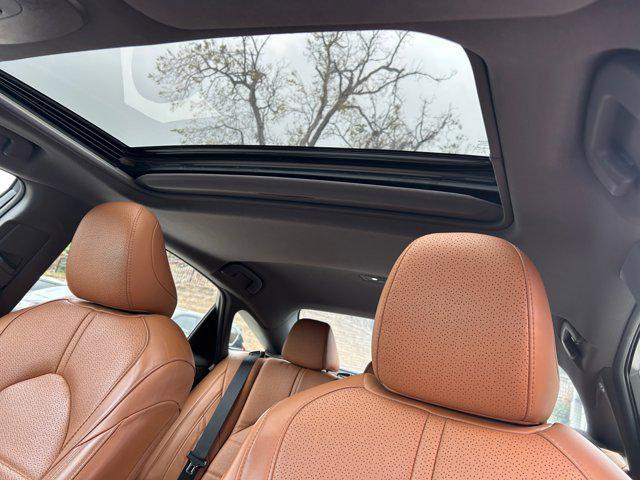 used 2019 Toyota Avalon Hybrid car, priced at $28,000