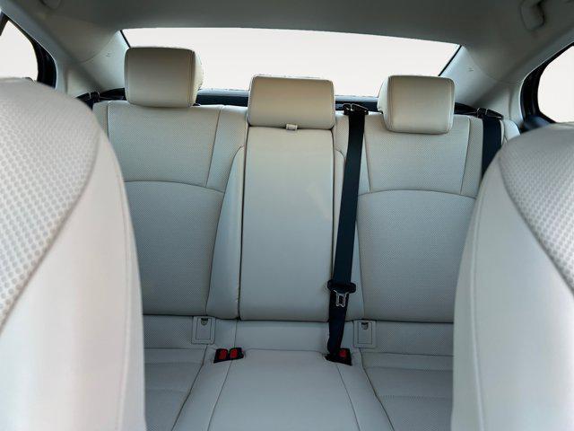 used 2025 Lexus ES 300h car, priced at $44,400