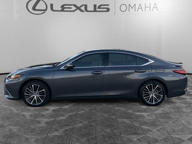 used 2025 Lexus ES 300h car, priced at $44,400
