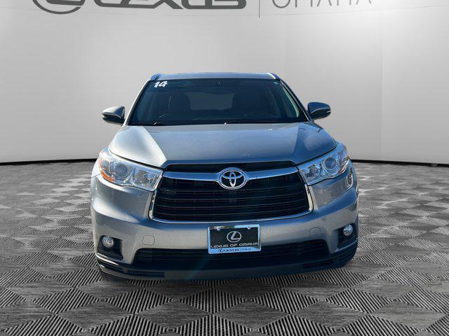 used 2014 Toyota Highlander car, priced at $15,500