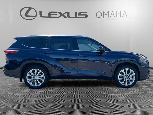 used 2021 Toyota Highlander car, priced at $41,000