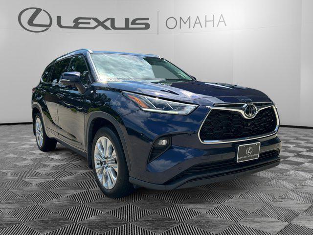 used 2021 Toyota Highlander car, priced at $41,000