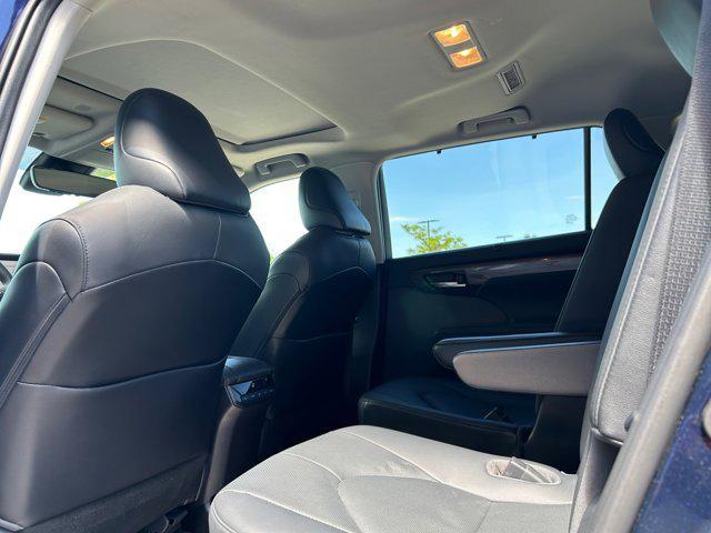 used 2021 Toyota Highlander car, priced at $41,000