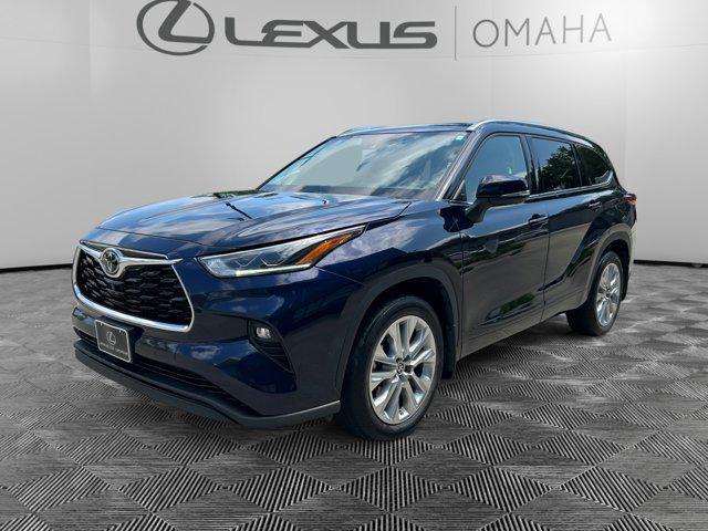 used 2021 Toyota Highlander car, priced at $41,000